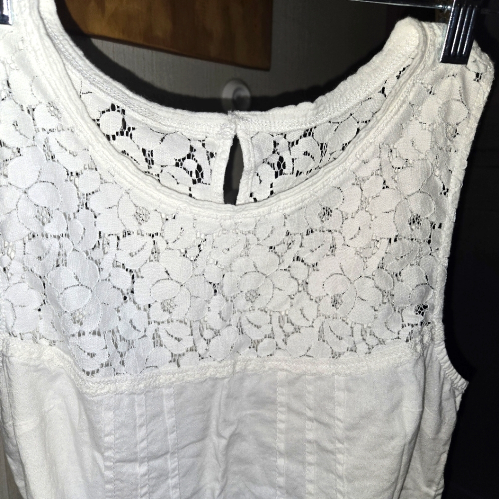 ***Abercrombie Kids White Lace Blouse - Picture 7 of 7
